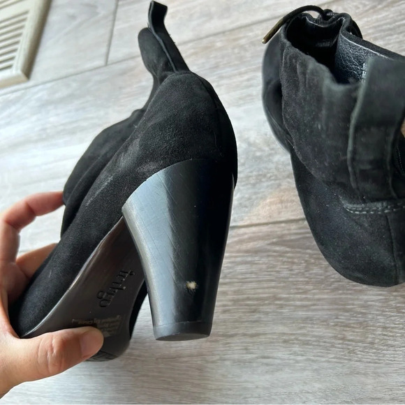 Clarks Indigo Black Suede Leather Heel Ankle Bootie Boots - Picture 15 of 15